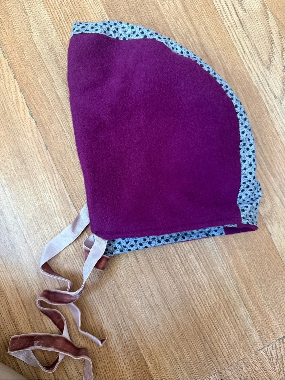 Burgundy & Gray Girls bonnet with velvet ribbon